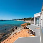 Hotel Roc - 4 étoiles Les Pieds Dans L'eau