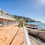 Roc - 4 étoiles Les Pieds Dans L'eau Hotel 4*