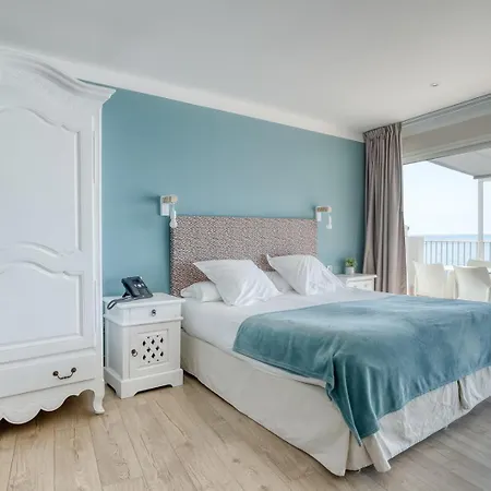 Roc - 4 Etoiles Les Pieds Dans L'eau Le Lavandou