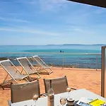 Roc - 4 Etoiles Les Pieds Dans L'eau 4* Le Lavandou