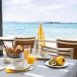 Roc - 4 Etoiles Les Pieds Dans L'eau Hotel Le Lavandou
