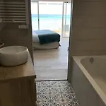 Roc - 4 Etoiles Les Pieds Dans L'eau Hotel Le Lavandou