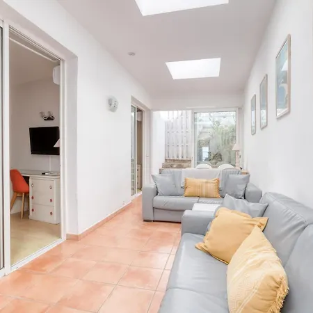 Roc - 4 Etoiles Les Pieds Dans L'eau 4* Le Lavandou