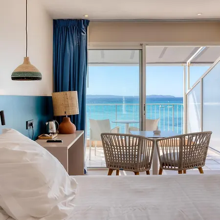 Hotel Roc - 4 Etoiles Les Pieds Dans L'eau 4*