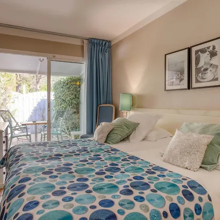 Roc - 4 Etoiles Les Pieds Dans L'eau Le Lavandou