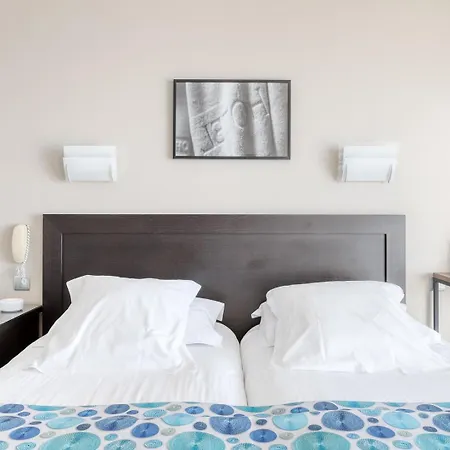 Otel Roc - 4 Etoiles Les Pieds Dans L'eau 4*