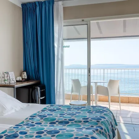 Roc - 4 Etoiles Les Pieds Dans L'eau