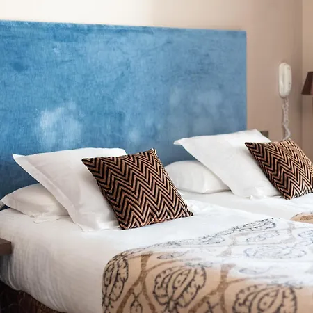 Roc - 4 Etoiles Les Pieds Dans L'eau Otel 4*