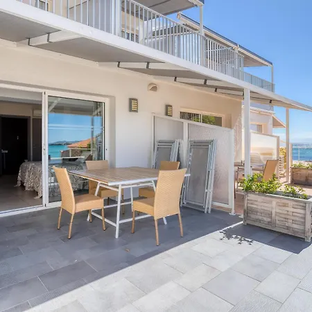 Roc - 4 Etoiles Les Pieds Dans L'eau 4*