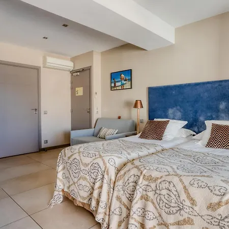 Roc - 4 Etoiles Les Pieds Dans L'eau Otel