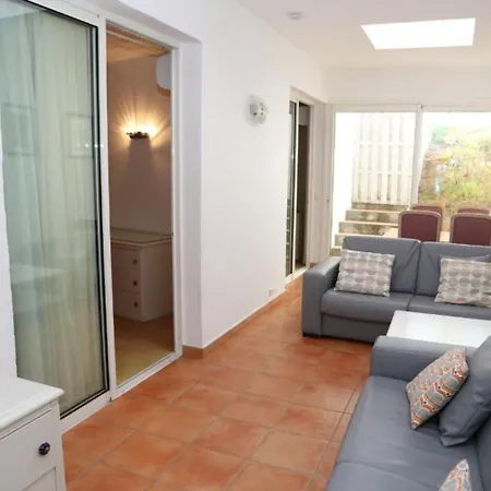 Roc - 4 Etoiles Les Pieds Dans L'eau