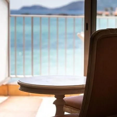 Roc - 4 Etoiles Les Pieds Dans L'eau