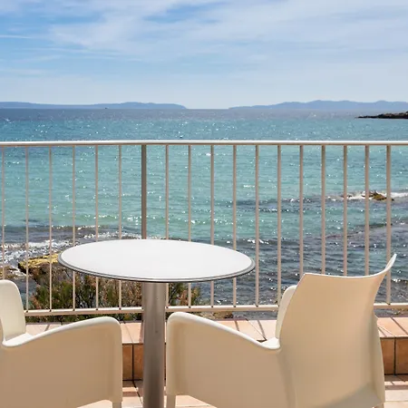 Roc - 4 Etoiles Les Pieds Dans L'eau Otel Le Lavandou