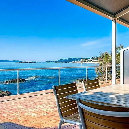 Hotel Roc - 4 Etoiles Les Pieds Dans L'eau 4*
