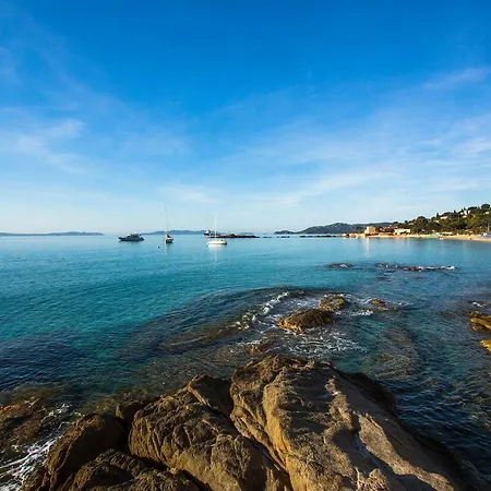 Roc - 4 Etoiles Les Pieds Dans L'eau Hotel Le Lavandou