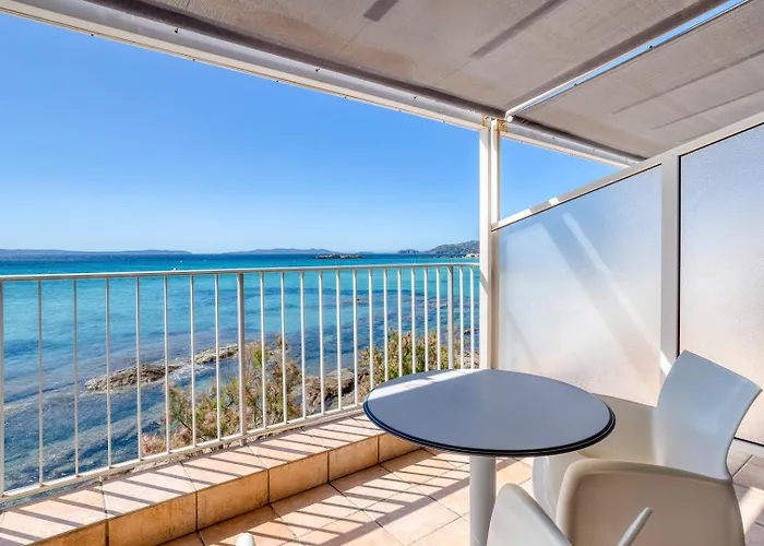 Roc - 4 Etoiles Les Pieds Dans L'eau Le Lavandou