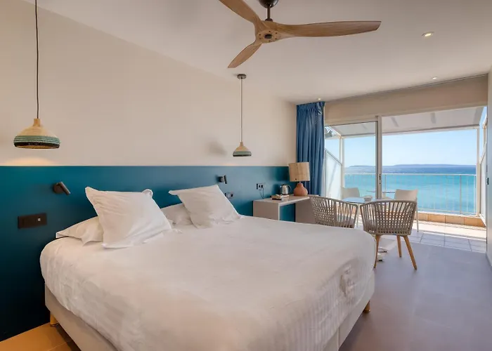 Roc - 4 Etoiles Les Pieds Dans L'eau Hotell Le Lavandou