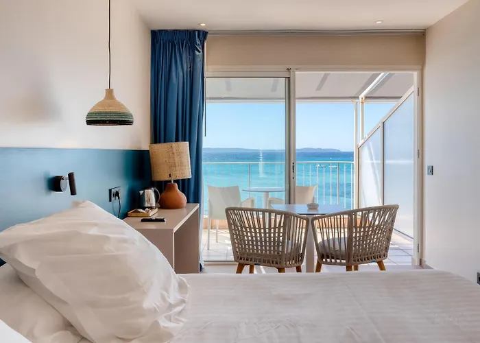 Hotell Roc - 4 Etoiles Les Pieds Dans L'eau 4*