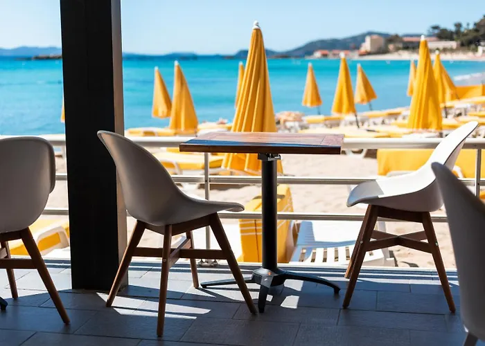 Roc - 4 Etoiles Les Pieds Dans L'eau 4*