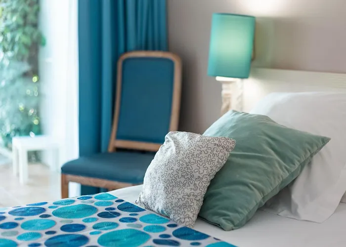 Roc - 4 Etoiles Les Pieds Dans L'eau 4*