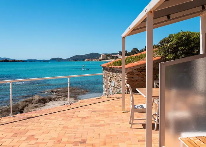 Roc - 4 Etoiles Les Pieds Dans L'eau Le Lavandou