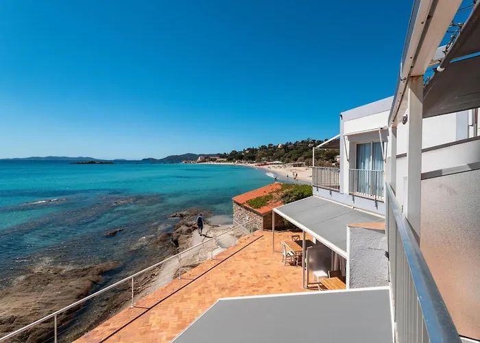 Hotell Roc - 4 Etoiles Les Pieds Dans L'eau