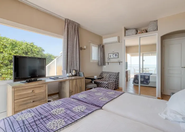 Roc - 4 Etoiles Les Pieds Dans L'eau Hotell