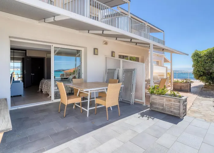 Roc - 4 Etoiles Les Pieds Dans L'eau 4*