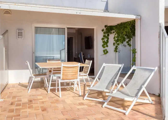 Roc - 4 Etoiles Les Pieds Dans L'eau Hotell 4*