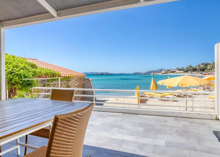 Hotell Roc - 4 Etoiles Les Pieds Dans L'eau