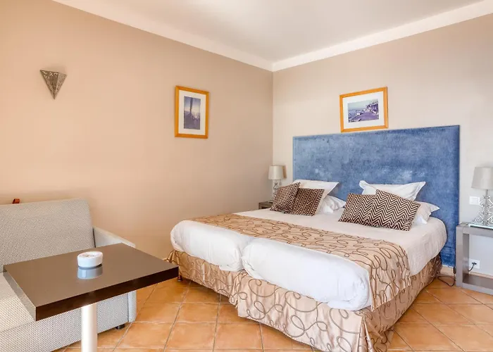 Roc - 4 Etoiles Les Pieds Dans L'eau 4*