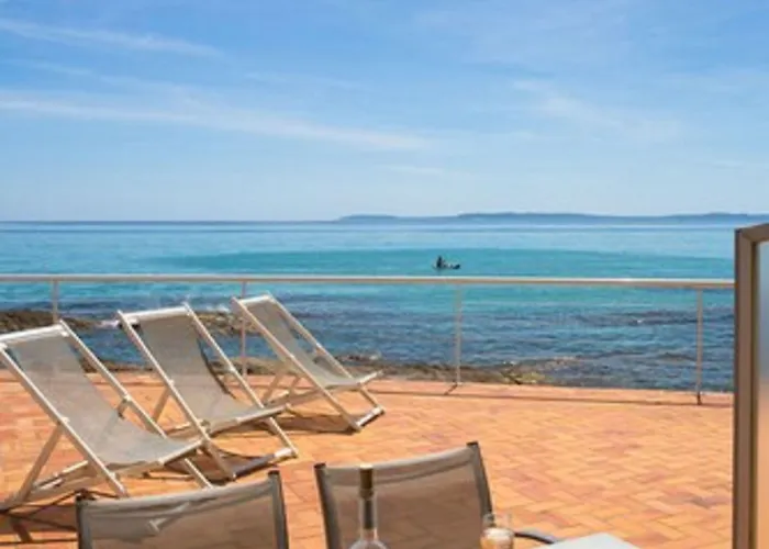 Roc - 4 Etoiles Les Pieds Dans L'eau 4* Le Lavandou