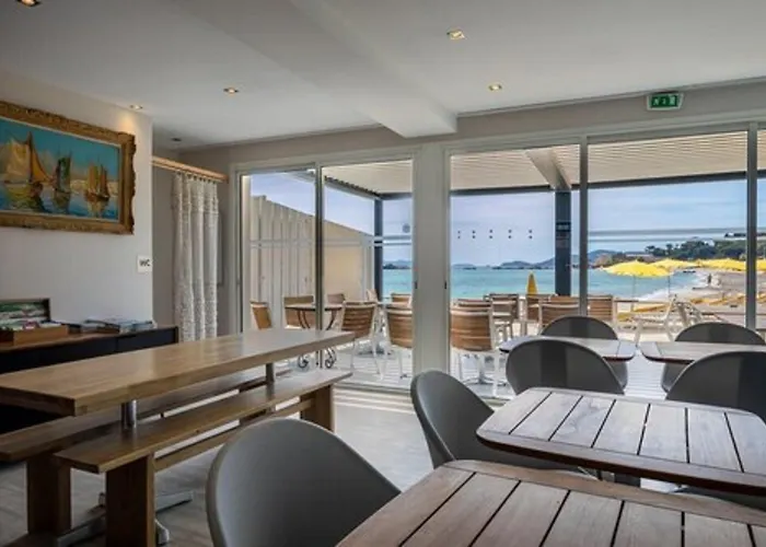 Roc - 4 Etoiles Les Pieds Dans L'eau 4*