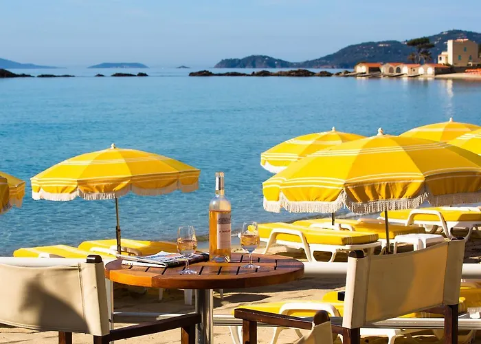 Roc - 4 Etoiles Les Pieds Dans L'eau 4* Le Lavandou